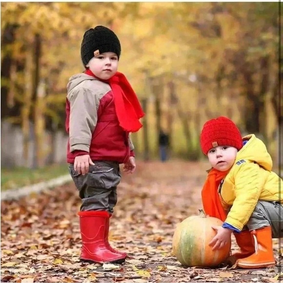 Chunky Knit Pink, Blue and Purple Baby Beanies - Picture 6 of 7